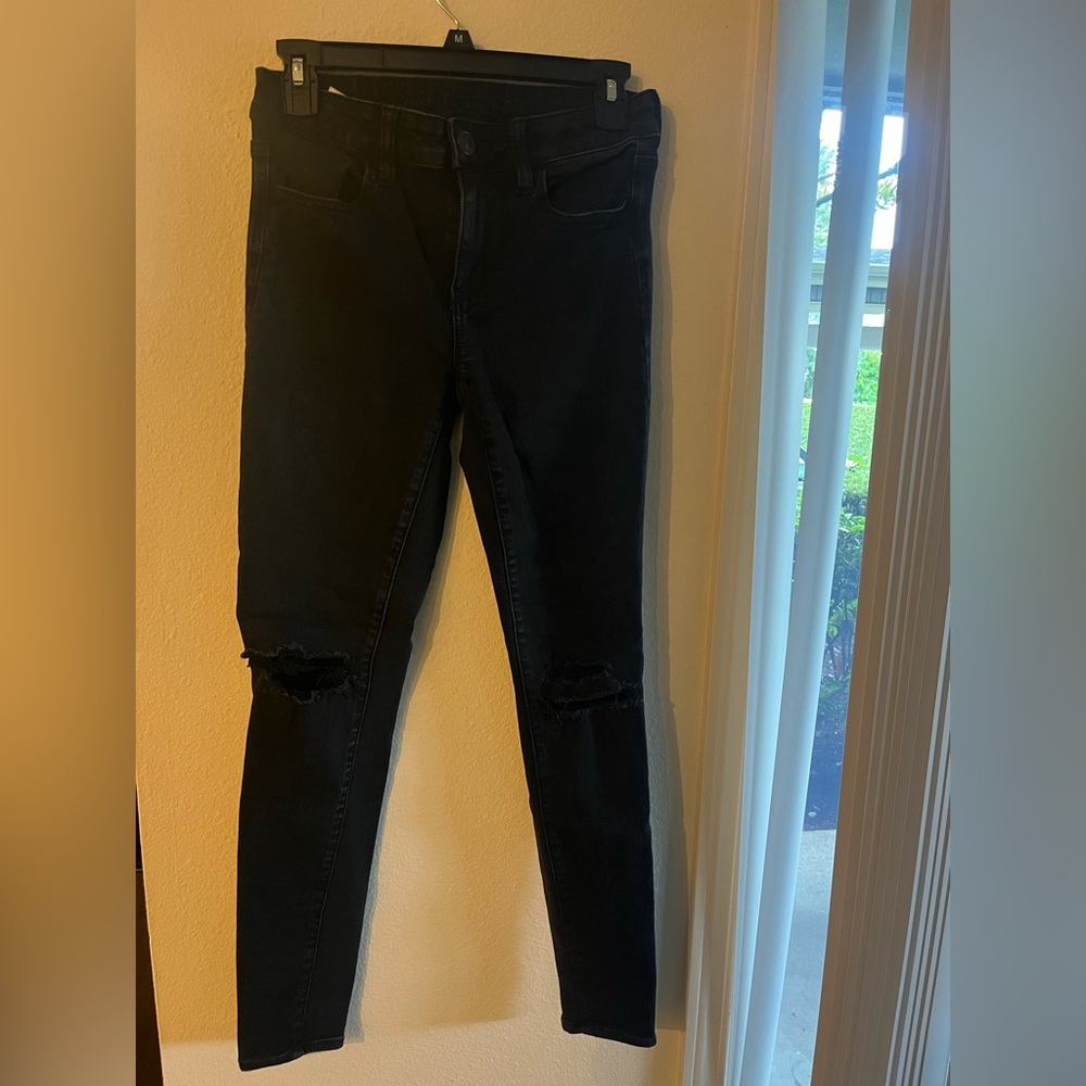 American Eagle Black Distressed Skinny Jeans